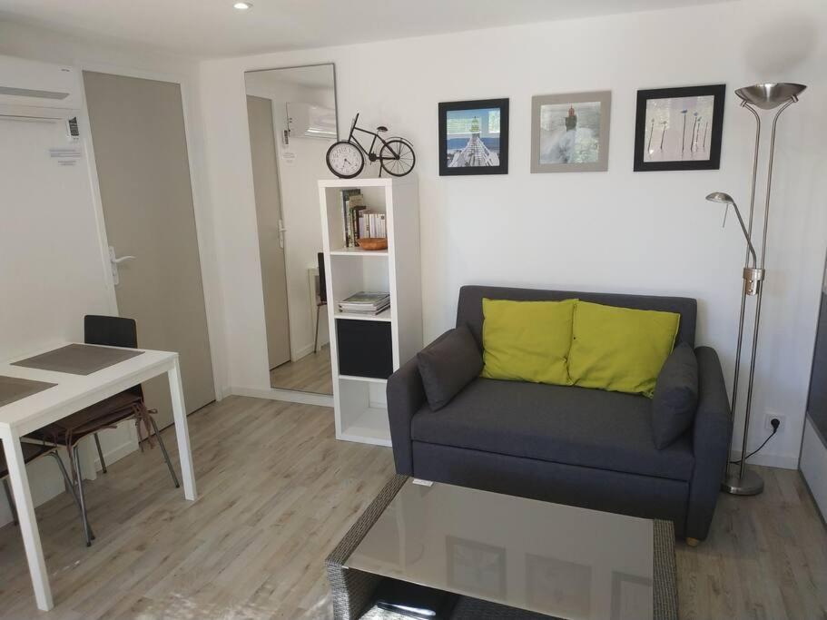 Studio Jacuzzi Prive A 8 Min A Pied De La Plage Apartment Ла Сиота Екстериор снимка