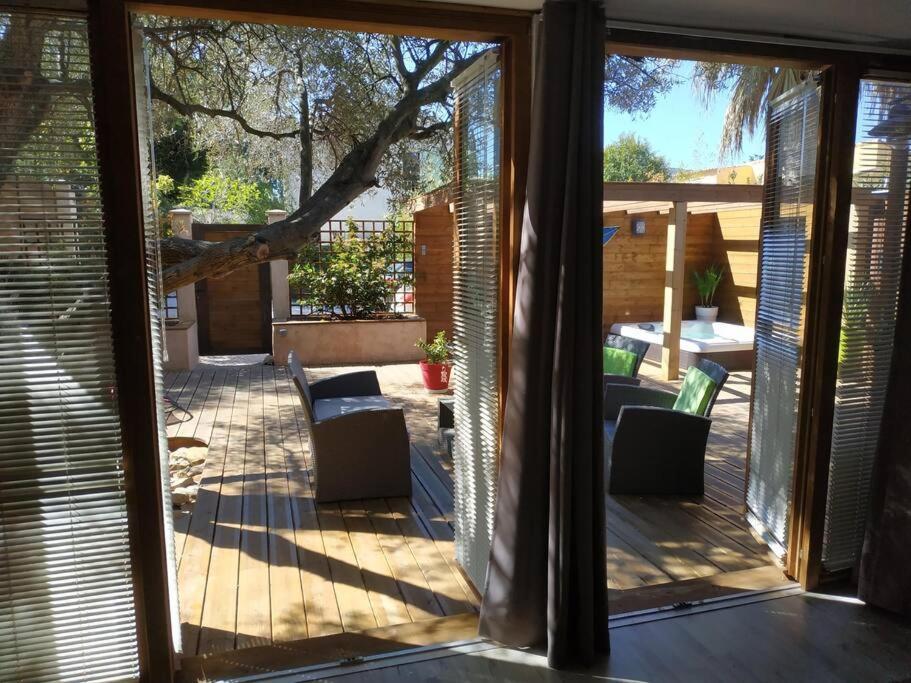 Studio Jacuzzi Prive A 8 Min A Pied De La Plage Apartment Ла Сиота Екстериор снимка