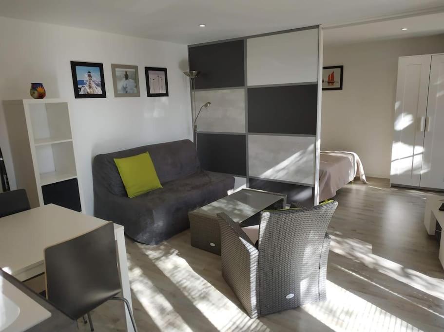 Studio Jacuzzi Prive A 8 Min A Pied De La Plage Apartment Ла Сиота Екстериор снимка