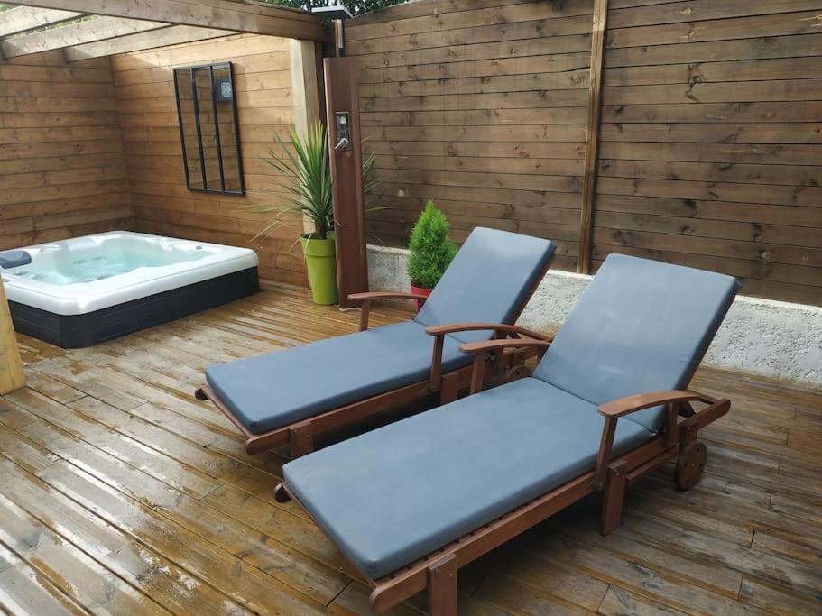Studio Jacuzzi Prive A 8 Min A Pied De La Plage Apartment Ла Сиота Екстериор снимка