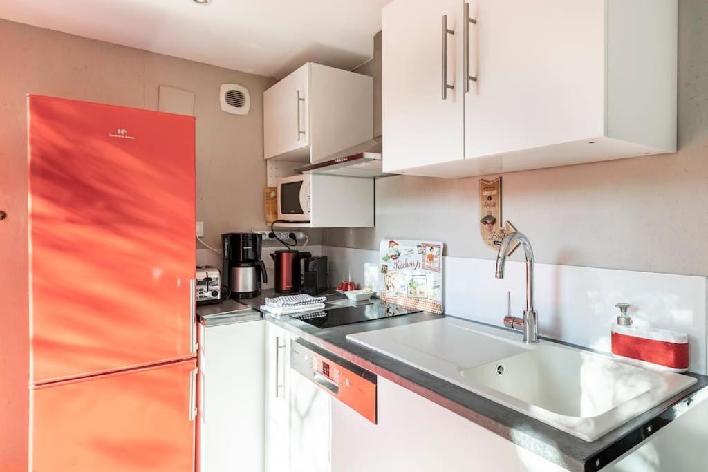 Studio Jacuzzi Prive A 8 Min A Pied De La Plage Apartment Ла Сиота Екстериор снимка