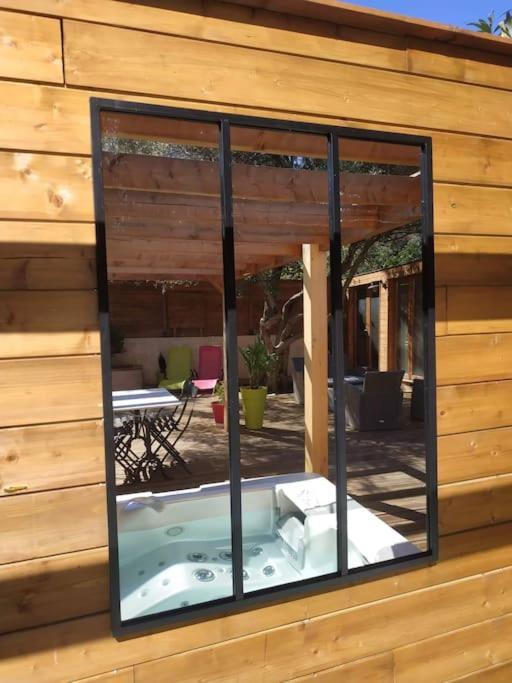 Studio Jacuzzi Prive A 8 Min A Pied De La Plage Apartment Ла Сиота Екстериор снимка